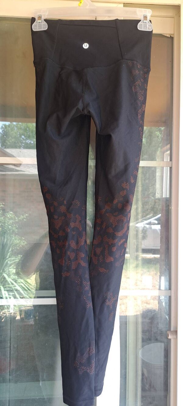 Lululemon Women’s Leggings Size 4 Black Orange Pattern High Rise Athletic Yoga P - Picture 3 of 6